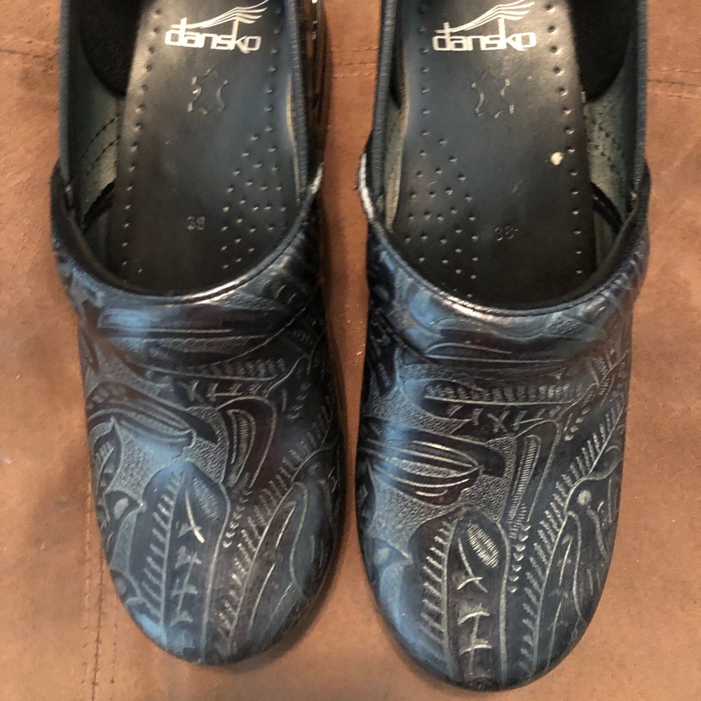 Dansko professional black tooled clogs